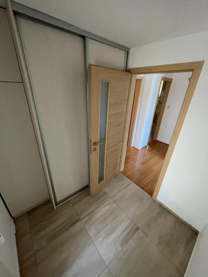 Apartment Victoria Stara Baška エクステリア 写真